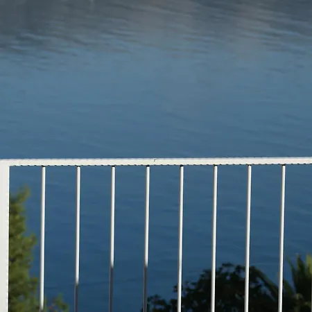 1 Im Erdgeschos Mit Terrasse Und Meerblick Trogir